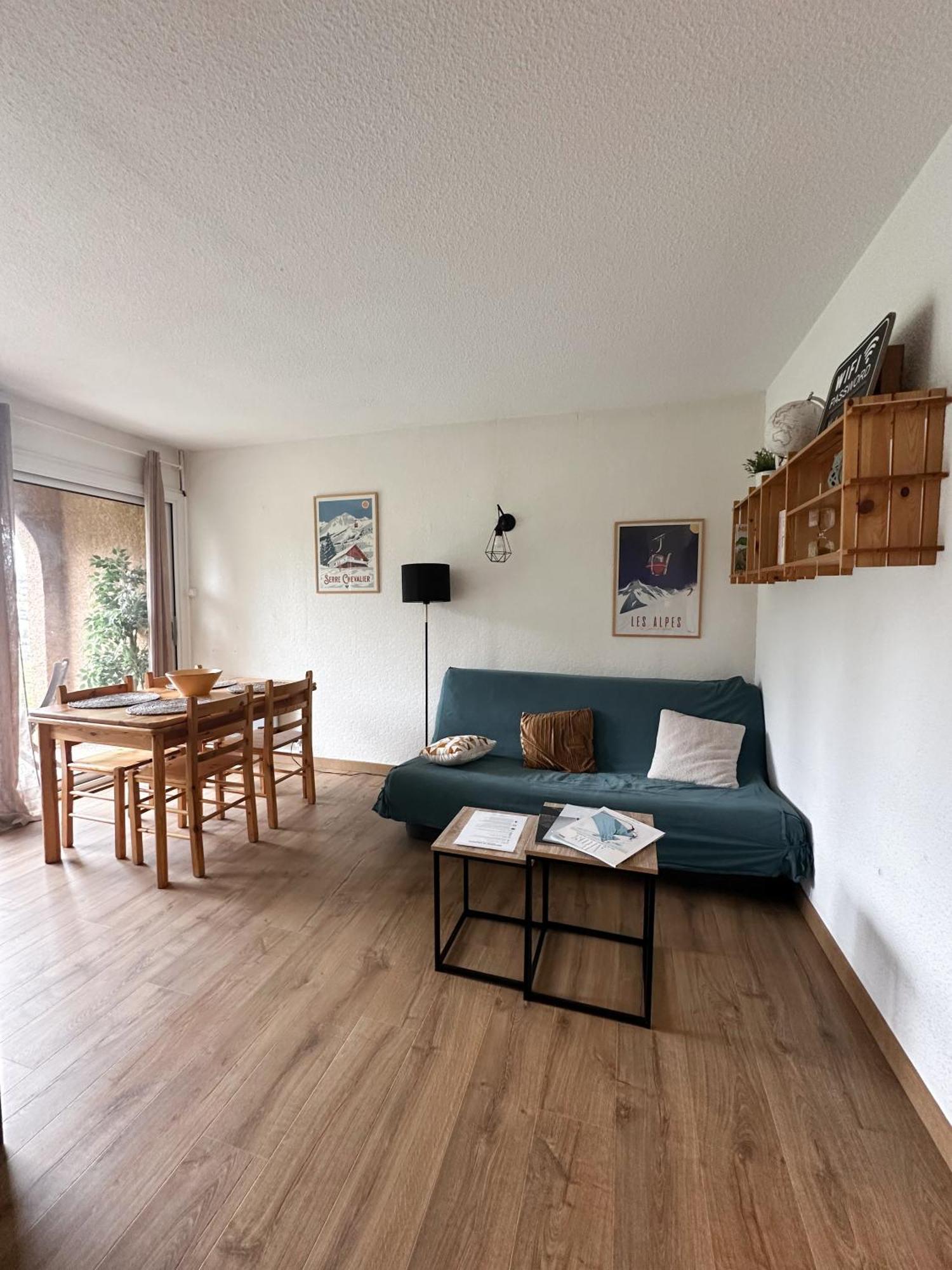 Appartement Tres Calme 2 Chambres Avec Parking Et Jardin Prive Sur Les Hauteurs De Briancon Exterior photo