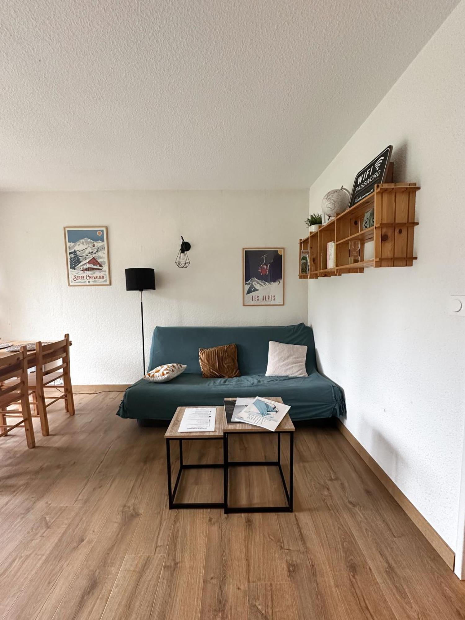 Appartement Tres Calme 2 Chambres Avec Parking Et Jardin Prive Sur Les Hauteurs De Briancon Exterior photo