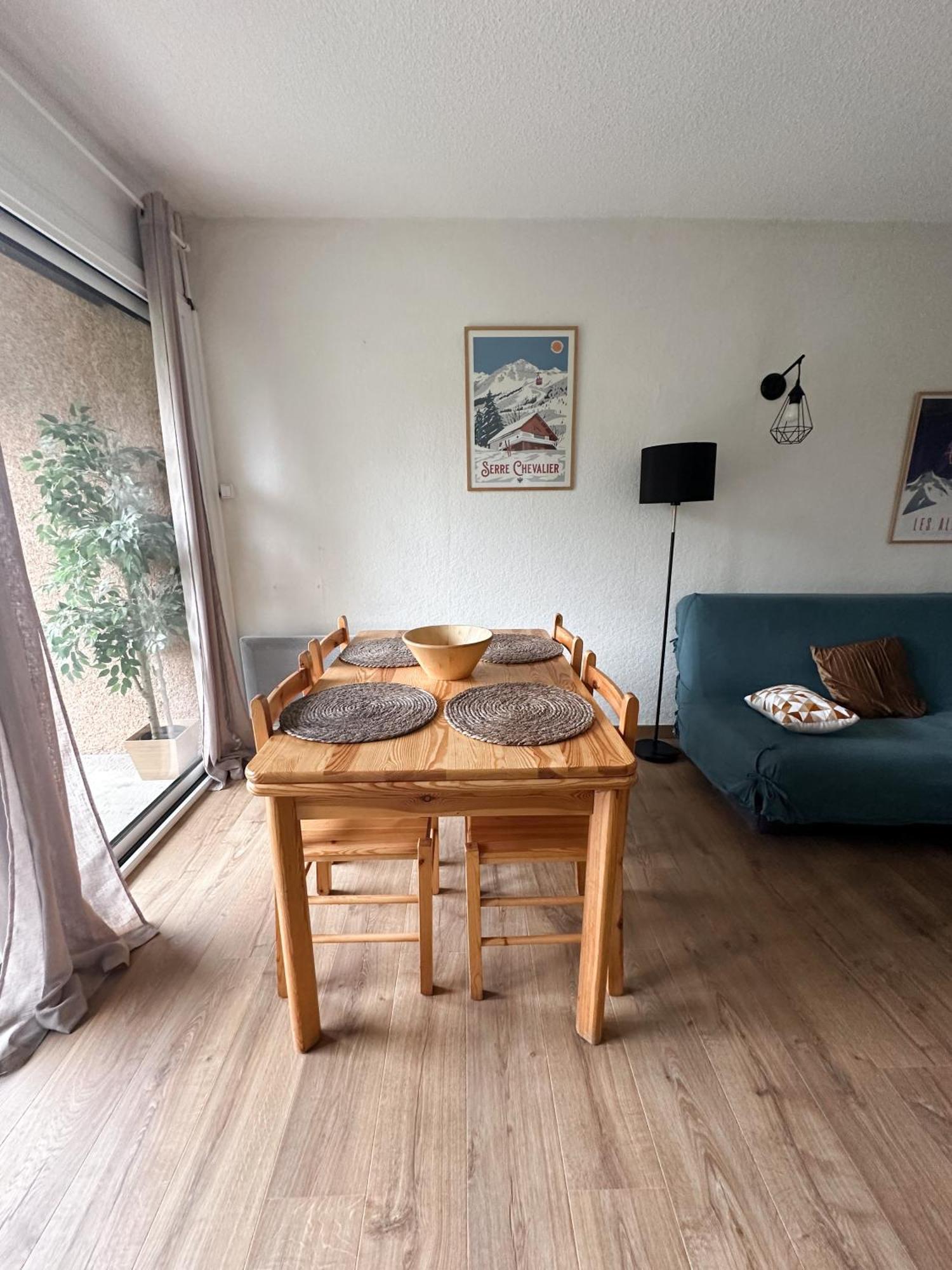Appartement Tres Calme 2 Chambres Avec Parking Et Jardin Prive Sur Les Hauteurs De Briancon Exterior photo