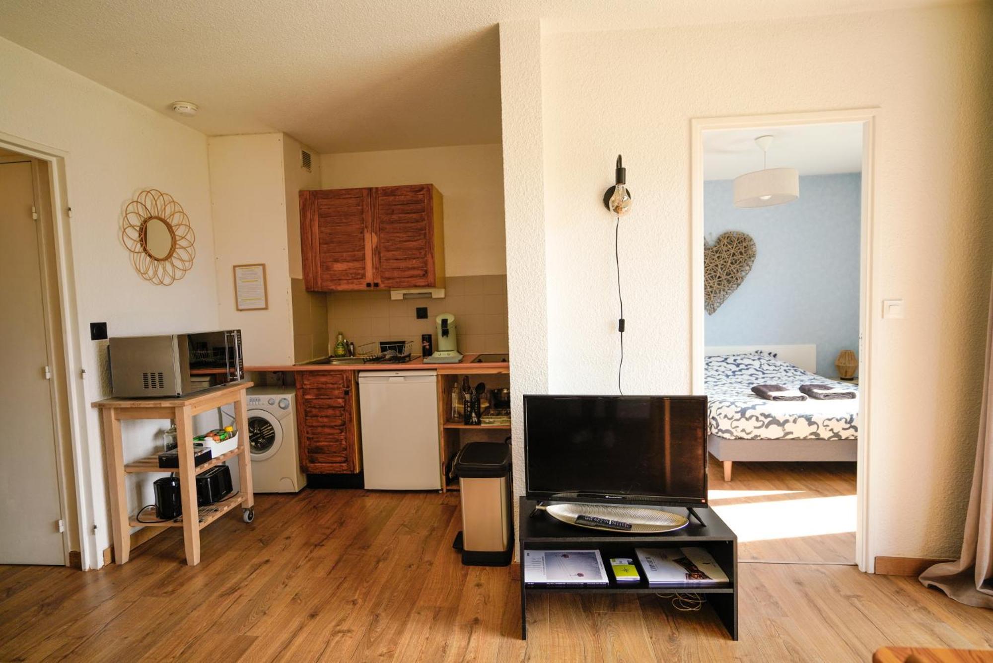 Appartement Tres Calme 2 Chambres Avec Parking Et Jardin Prive Sur Les Hauteurs De Briancon Exterior photo